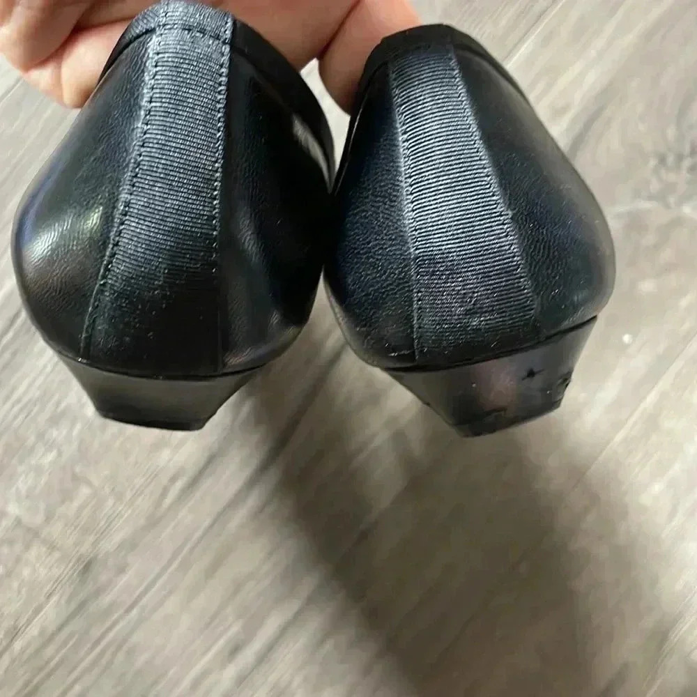 ❤️2/$50❤️Roberto Vianni Black Leather Flat Pump- Sz 7.5 - Picture 4 of 5